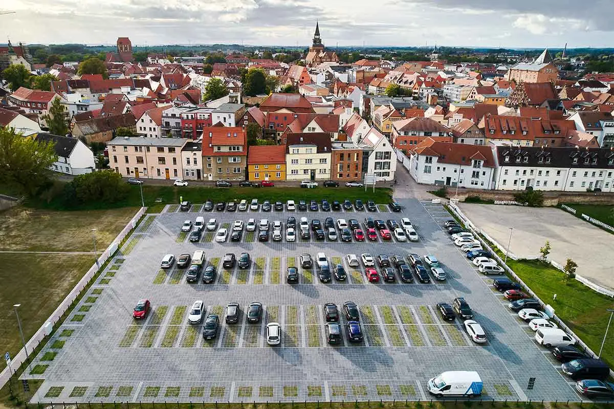 Referenz_Park-und-Festplatz_Guestrow